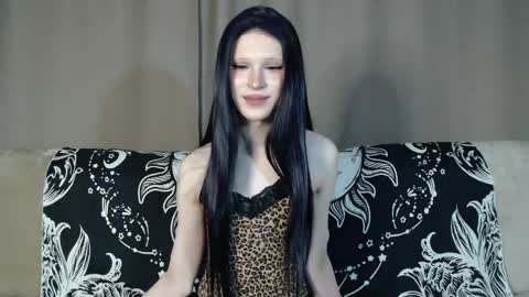 Nextdoor Princess online show from 04-29-26, 06:36