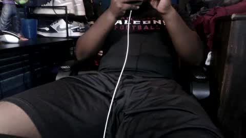 Snapshot of sexplug09 chatting on 09-29-25, 11:09 sexplug09 online show from 09-29-25, 11:09