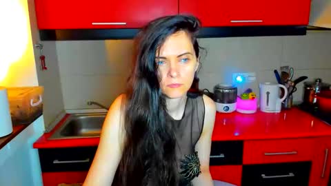 Snapshot of sexqueen1111 chatting on 12-14-25, 07:18 sexqueen1111 online show from 12-14-25, 07:18