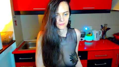 Snapshot of sexqueen1111 chatting on 12-15-25, 07:51 sexqueen1111 online show from 12-15-25, 07:51