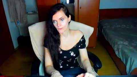 Snapshot of sexqueen1111 chatting on 06-05-26, 09:09 sexqueen1111 online show from 06-05-26, 09:09