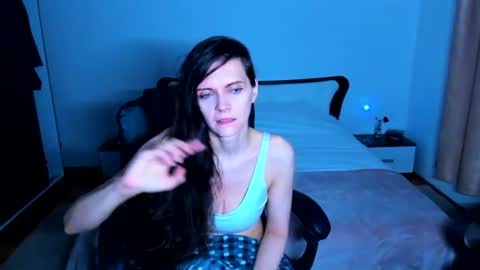 Snapshot of sexqueen1111 chatting on 06-27-26, 04:34 sexqueen1111 online show from 06-27-26, 04:34
