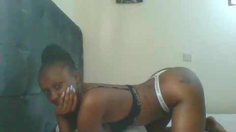 Snapshot of sexsy_sally chatting on 12-21-24, 06:19 sexsysally online show from 12-21-24, 06:19