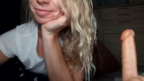 Snapshot of sexualangel chatting on 07-27-26, 03:02 Verona online show from 07-27-26, 03:02