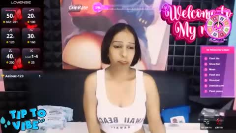 Snapshot of sexualindianx chatting on 02-08-25, 07:49 claudelle online show from 02-08-25, 07:49