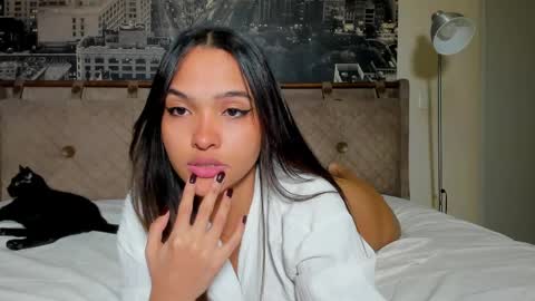 Andrea online show from 04-23-26, 02:19