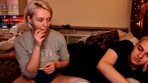 sexvibecouple online show from 10-29-25, 06:42