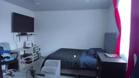 Jax and Lu online show from 01-28-25, 04:30