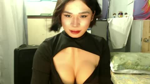 Snapshot of sexxxy_phoenix chatting on 06-21-26, 03:53 sexxxy_phoenix online show from 06-21-26, 03:53