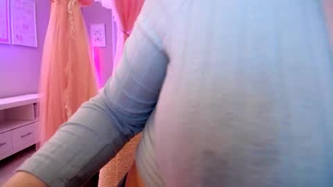 Princess online show from 10-23-25, 01:38