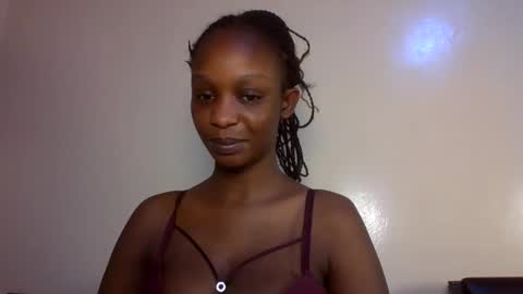 Snapshot of sexxy_divva chatting on 06-10-26, 02:16 sexxy_divva online show from 06-10-26, 02:16