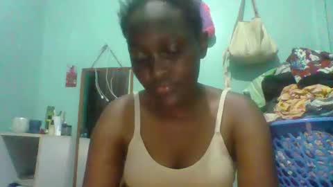 Snapshot of sexxy_kendrah chatting on 10-24-25, 06:04 lorna online show from 10-24-25, 06:04