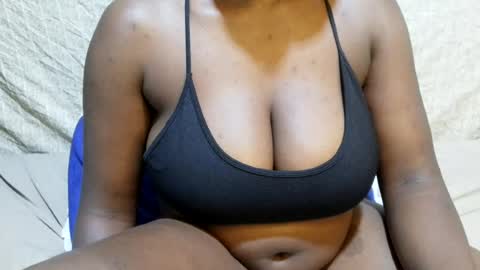 Snapshot of sexxy_maya1 chatting on 07-08-26, 10:25 sexxy_maya1 online show from 07-08-26, 10:25