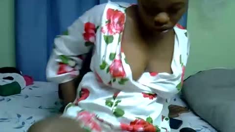 African Queen online show from 04-26-26, 02:59