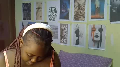 sexxykaree online show from 04-25-26, 02:25