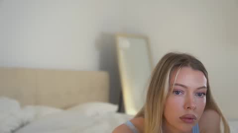 Lorry small boobs and Maya big boobs  friends with benefits online show from 03-27-26, 05:45