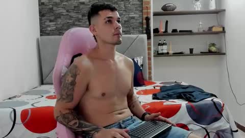 Sexxy-Couple online show from 03-04-26, 07:53