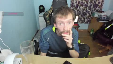 Snapshot of sexy432629 chatting on 01-06-25, 08:39 evry tip help me to buy a new car 111-1111-111111 tk online show from 01-06-25, 08:39