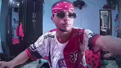 Sebastian online show from 03-08-26, 07:17