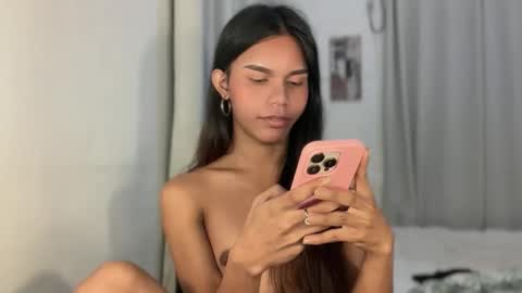sexy_alexa17 online show from 04-20-26, 05:37