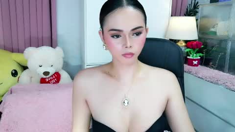 Snapshot of sexy_blairxx chatting on 05-22-26, 01:35 blair online show from 05-22-26, 01:35
