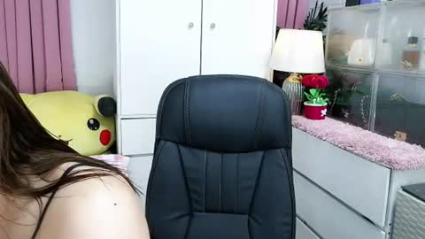 Snapshot of sexy_blairxx chatting on 06-09-26, 02:12 blair online show from 06-09-26, 02:12