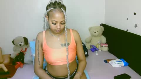 sexy_bluegirl online show from 06-16-26, 12:19