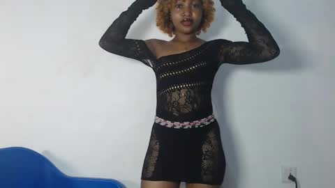sexy_bluey247 online show from 04-15-26, 03:41