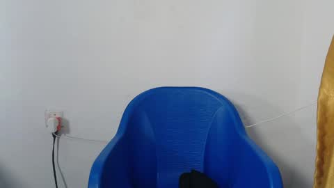 sexy_bluey247 online show from 04-20-26, 06:38