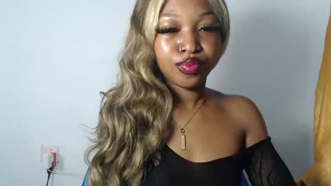 sexy_bluey247 online show from 04-21-26, 02:15