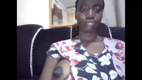 sexy_butty01 online show from 02-05-26, 09:41