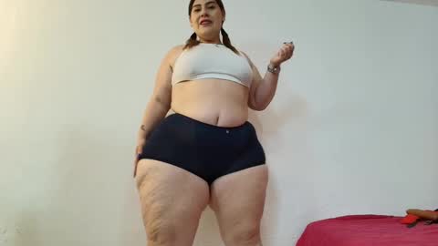 Snapshot of sexy_curvi chatting on 01-26-25, 05:02 karla           instagram  online show from 01-26-25, 05:02