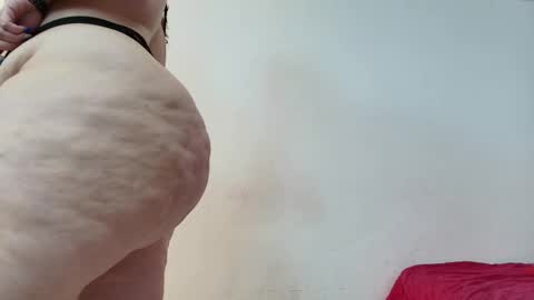 Snapshot of sexy_curvi chatting on 02-03-25, 04:41 karla           instagram  online show from 02-03-25, 04:41