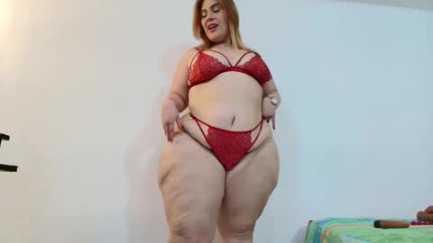 Snapshot of sexy_curvi chatting on 02-17-25, 03:09 karla           instagram  online show from 02-17-25, 03:09