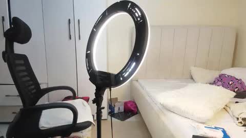 Joy online show from 04-22-26, 05:58