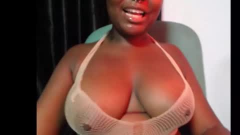 Snapshot of sexy_ebony12 chatting on 12-22-25, 06:16 Racheal online show from 12-22-25, 06:16