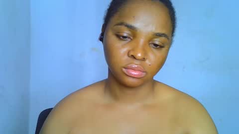 Snapshot of sexy_ebonygirl_ chatting on 10-13-25, 02:17 Clara online show from 10-13-25, 02:17