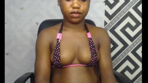 Snapshot of sexy_floral chatting on 10-29-25, 07:54 Angela online show from 10-29-25, 07:54