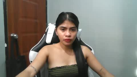 Snapshot of sexy_hot_pussie chatting on 02-18-25, 08:05 just call me sofia online show from 02-18-25, 08:05