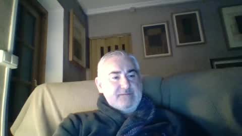 Snapshot of sexy_italiandaddy chatting on 01-20-25, 07:04 Antonio online show from 01-20-25, 07:04