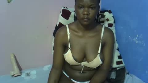 Iovelyne online show from 04-15-26, 09:49