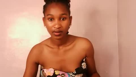 Snapshot of sexy_joyline chatting on 11-24-25, 06:57 joy online show from 11-24-25, 06:57