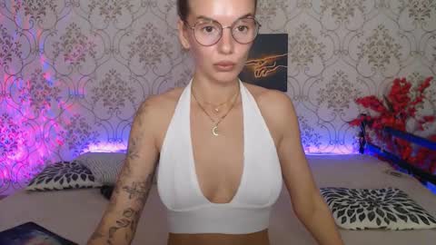 Snapshot of sexy_juliaxo chatting on 09-21-25, 02:46 Sexy Juliaxo online show from 09-21-25, 02:46
