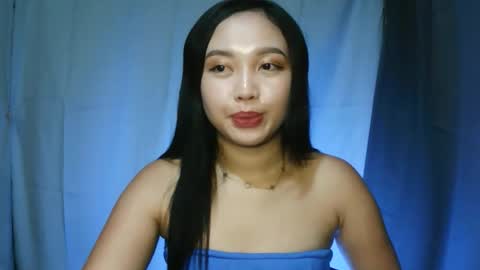 Snapshot of sexy_kella1 chatting on 12-04-25, 11:30 sexy_kella1 online show from 12-04-25, 11:30