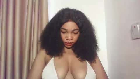 Sexy kitty881 online show from 10-30-25, 07:21