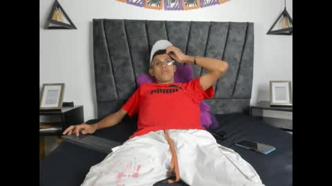Snapshot of sexy_latin_cum chatting on 11-01-25, 04:25 sexy_latin_cum online show from 11-01-25, 04:25