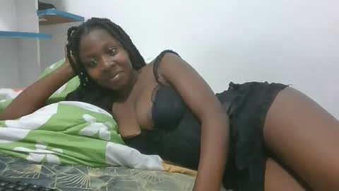 Snapshot of sexy_letisha chatting on 10-04-25, 07:56 sexy_letisha online show from 10-04-25, 07:56