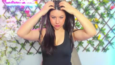 Snapshot of sexy_lily20 chatting on 04-16-26, 04:13 Lily online show from 04-16-26, 04:13