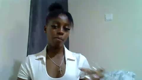 Snapshot of sexy_linda022 chatting on 07-06-26, 09:50 Linda online show from 07-06-26, 09:50