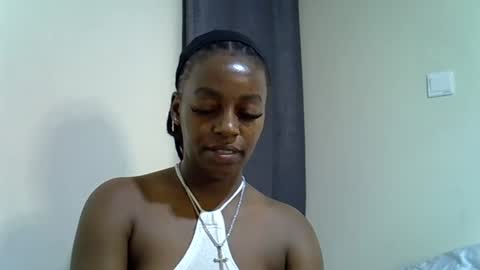 Snapshot of sexy_linda022 chatting on 07-16-26, 06:25 Linda online show from 07-16-26, 06:25
